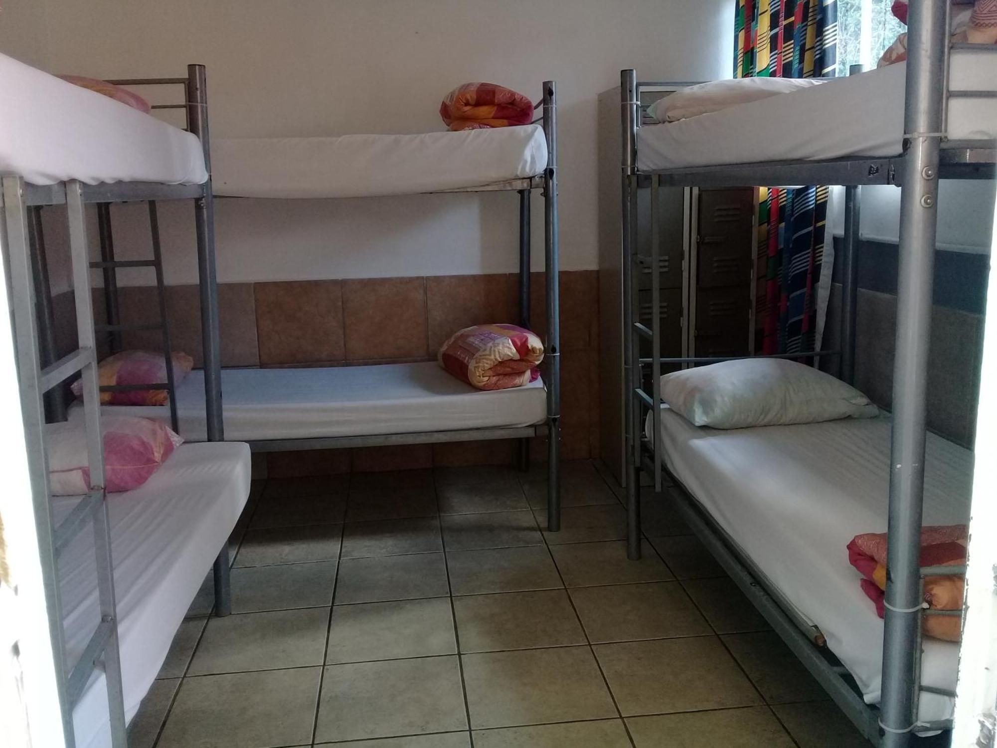 Accoustix Backpackers Hostel Johannesbourg Extérieur photo